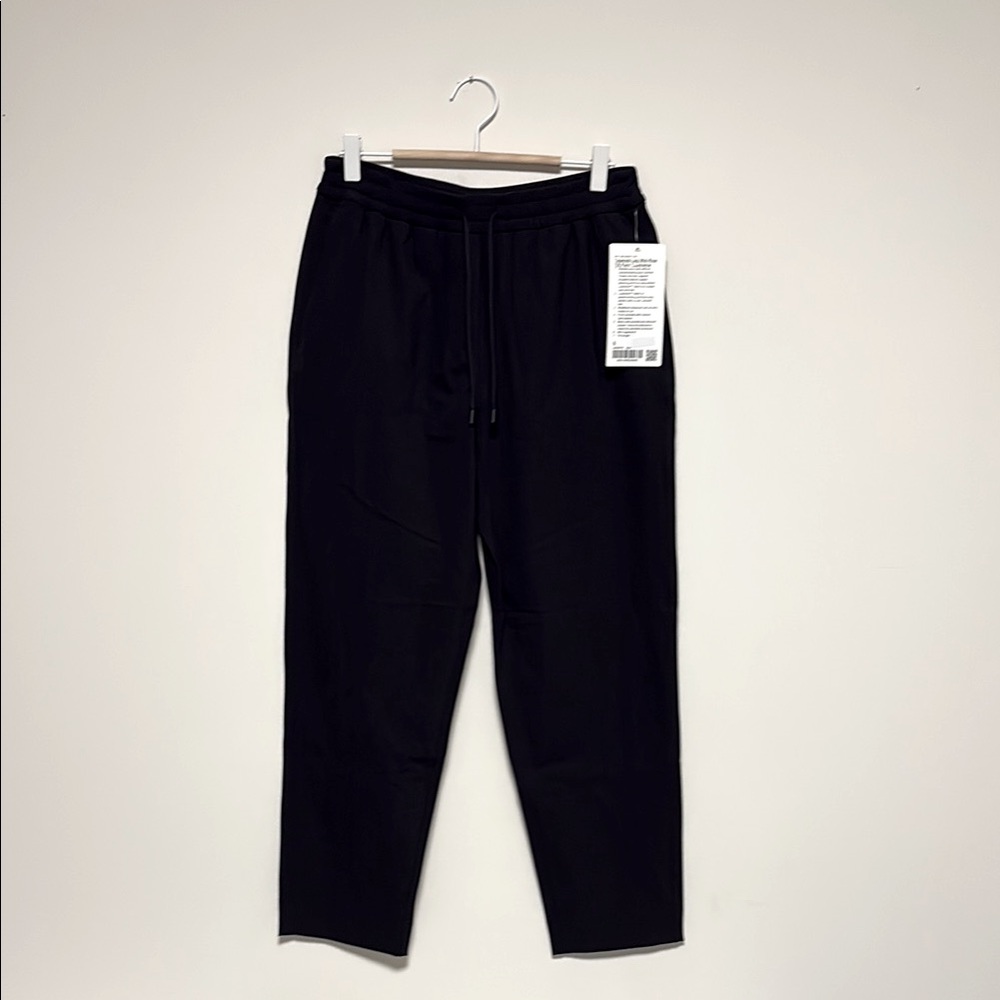 Lululemon black luxtreme tapered leg 7/8 mid rise pant sz s small new